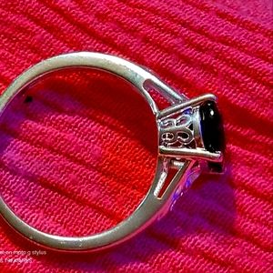 SERIOUS INQUIRIES PLS.💥NWT-BLACK TOURMALINE STERLING RING. SIZE 9... (R-7)